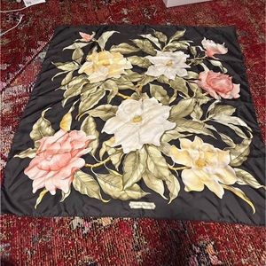 vintage salvatore ferragamo silk scarf